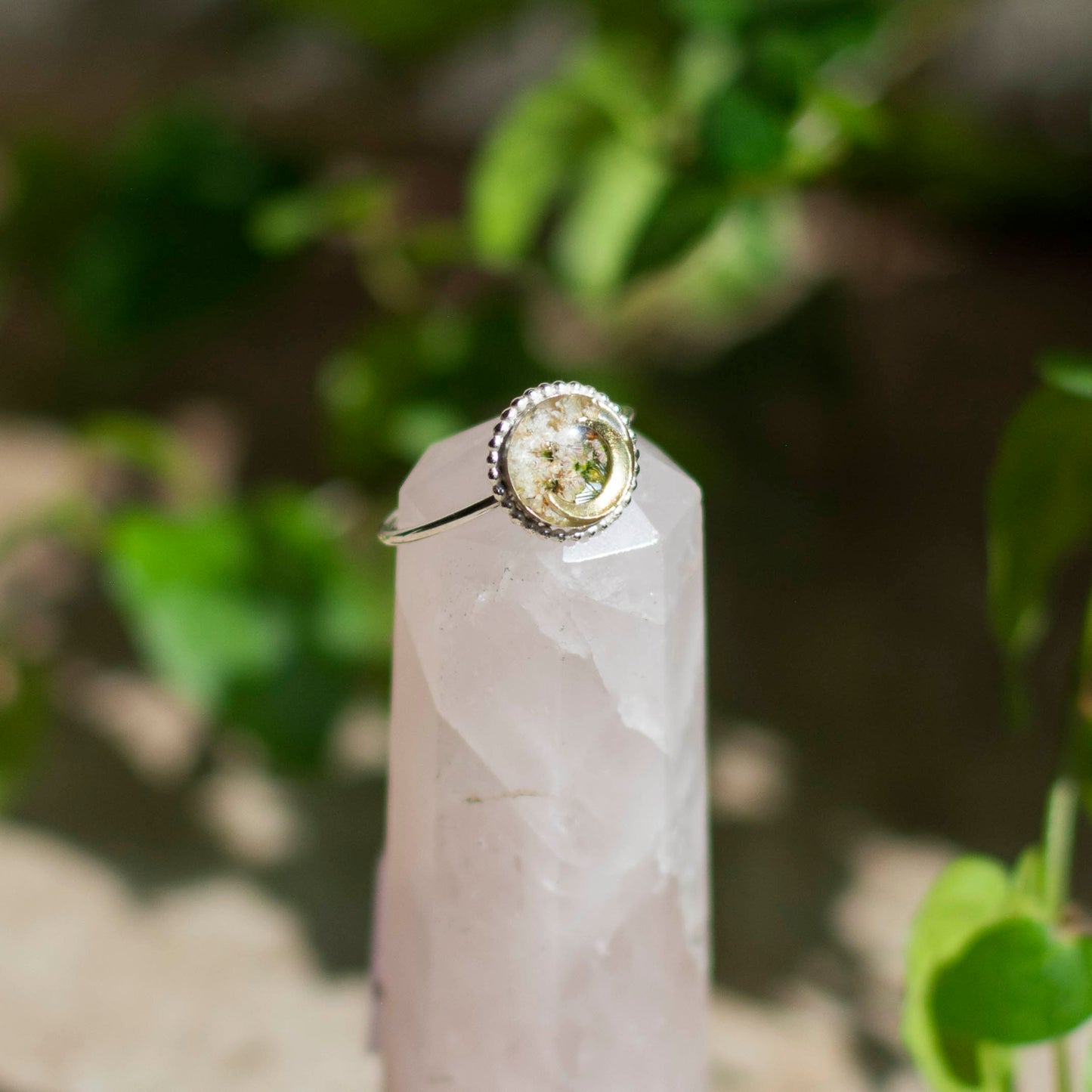 White Flowers & Moon Ring - Size 6